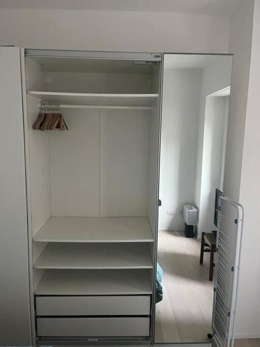 Modern Apartment - Walking Distance To Milan Central Station Exterior photo